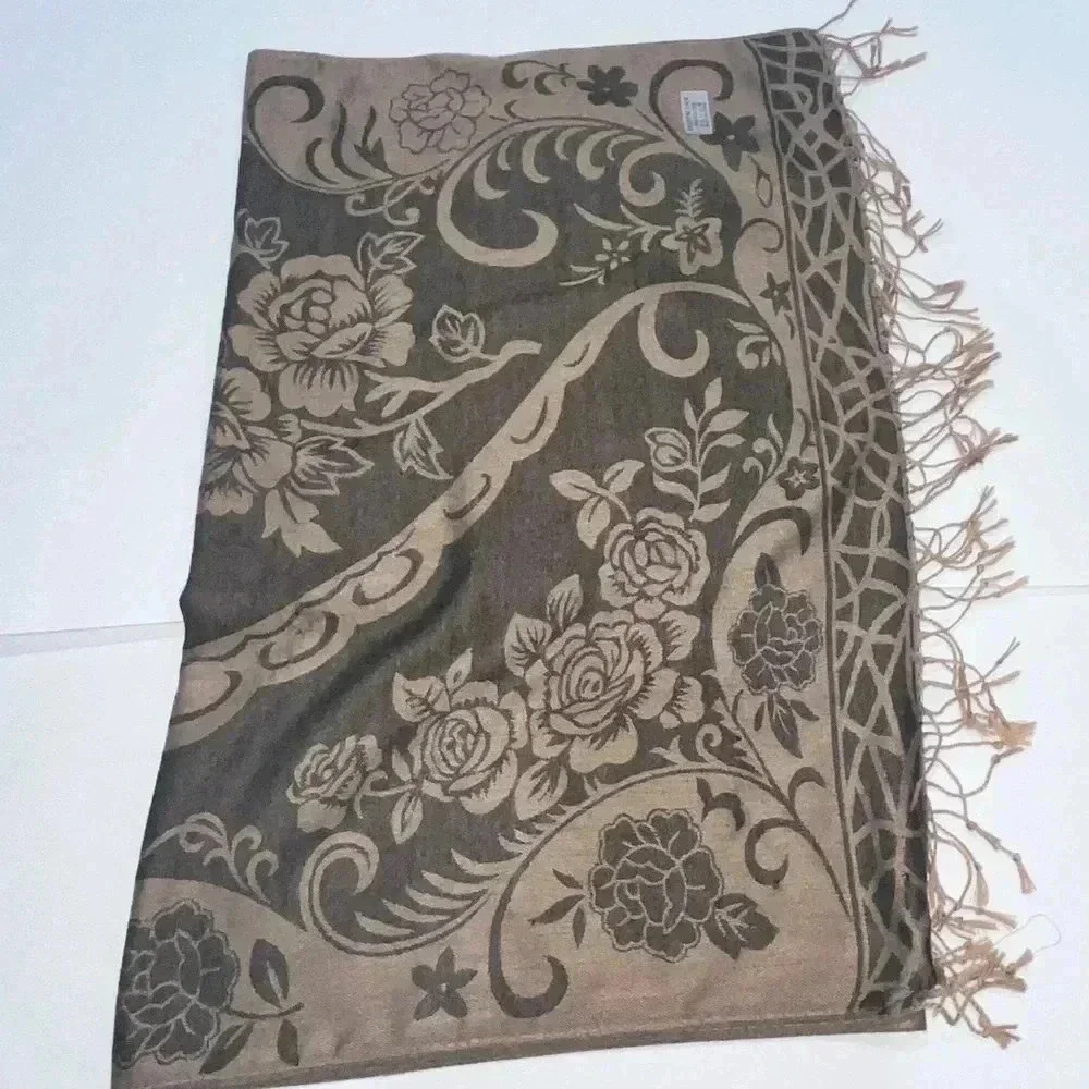 Pashmina Scarf Beautiful Paisley Black and Tan